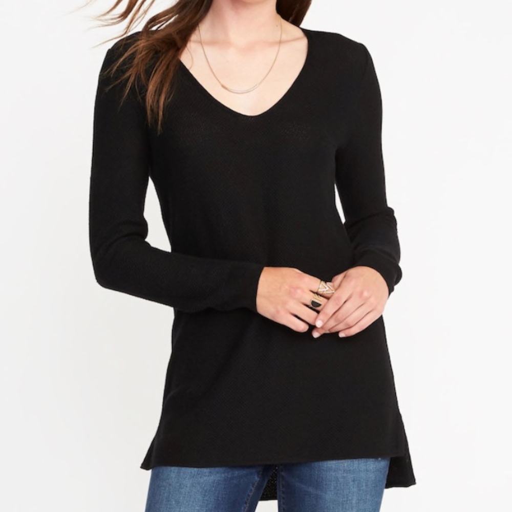 Old Navy Black V neck sweater